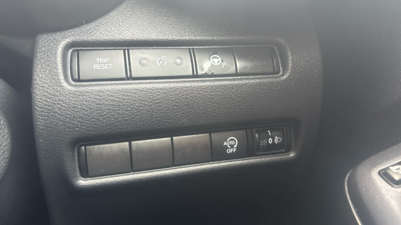 Nissan Juke 1.0 DiG-T 114 Tekna 5dr Petrol Hatchback